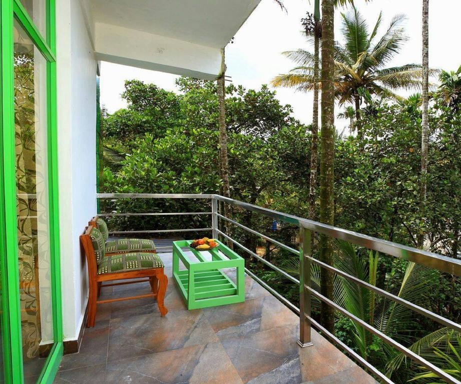 Thekkady Spice Valley Holiday Hotel Теккади Экстерьер фото