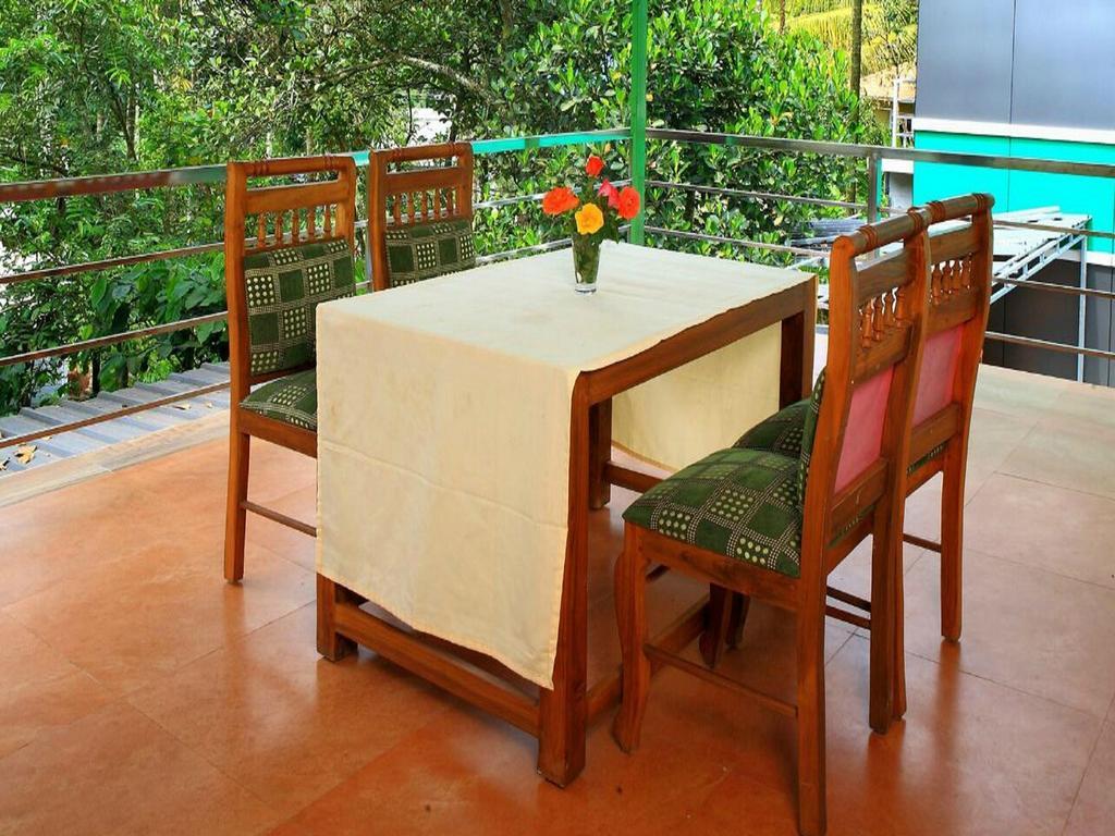 Thekkady Spice Valley Holiday Hotel Теккади Экстерьер фото